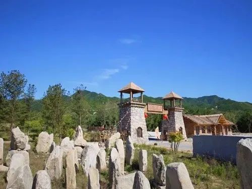 丹東向全國醫(yī)護(hù)工作者發(fā)出邀請(qǐng) 22個(gè)景點(diǎn)免門票，致敬最美逆行者